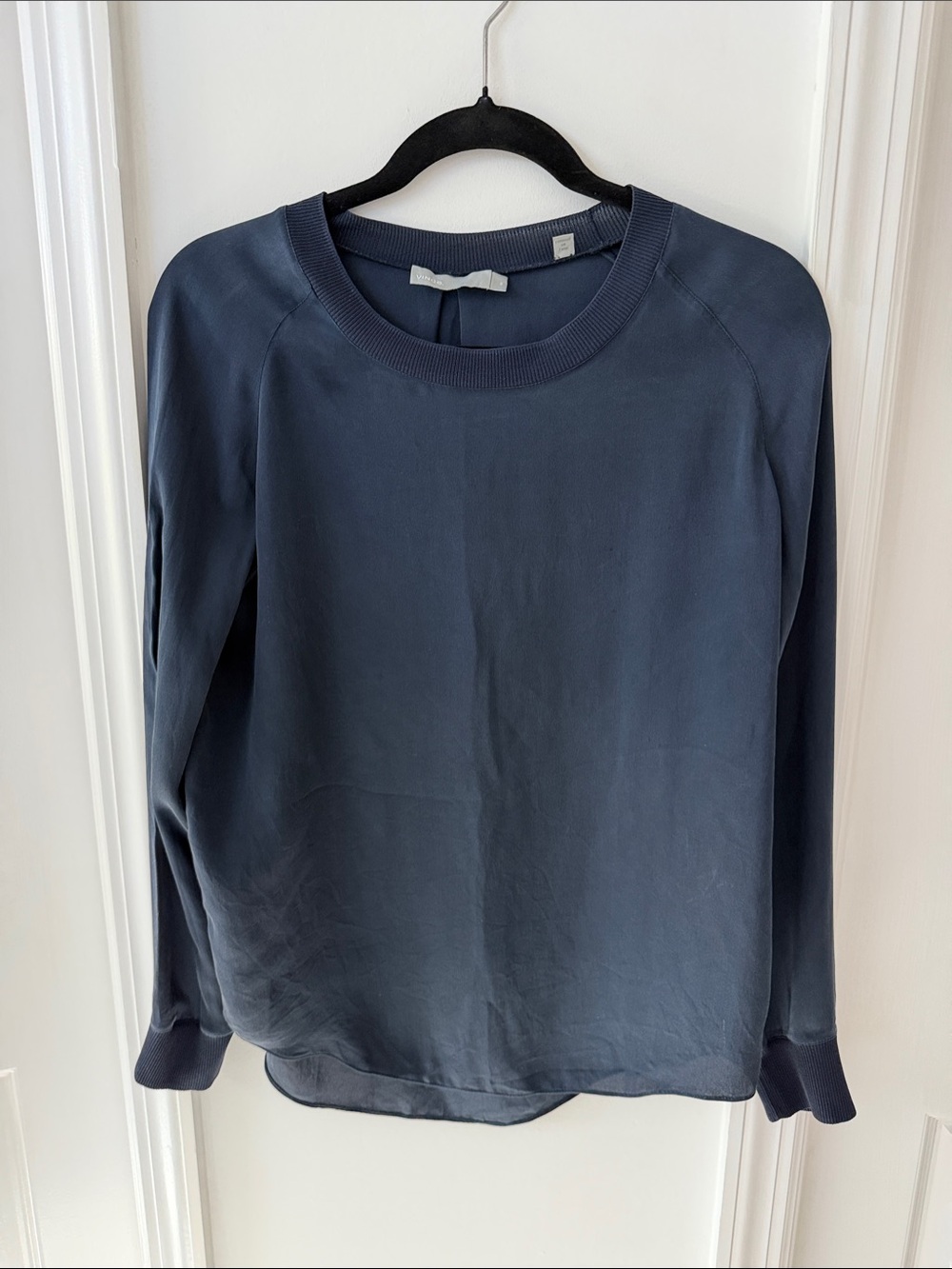 Vince Silk  Navy Long-Sleeve Relaxed Blouse